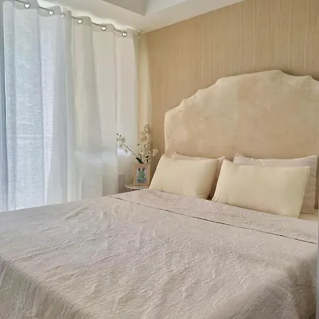 Sweet Escape Staycation - Azure Paranaque
