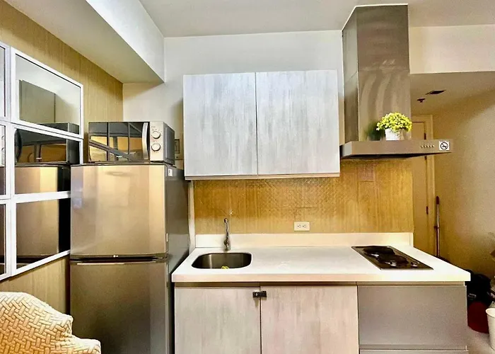Sweet Escape Staycation - Azure Paranaque Aparthotel